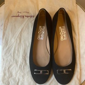 Dark Blue Salvatore Ferragamo flats 7.5